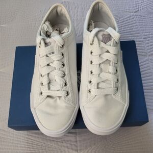 K-Swiss Women's Low White/Gull Gray Sneakers 5.5 M